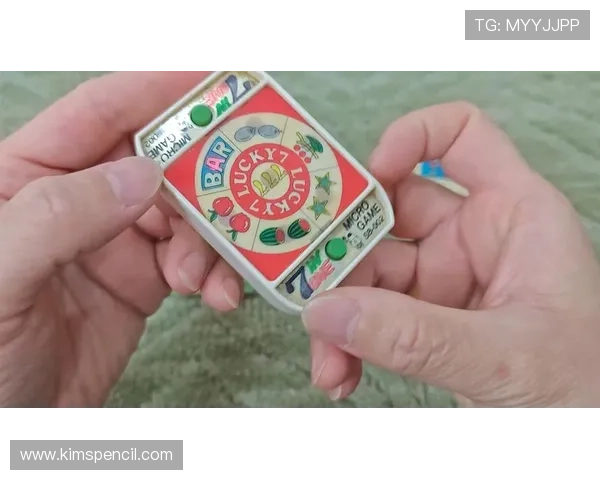 水果老虎机单机版免费下载体验最新经典游戏玩法推荐让你随时随地享受水果老虎机单机版带来的无限乐趣 水果老虎机单机版免费下载体验最新经典游戏玩法推荐让你随时随地享受水果老虎机单机版带来的无限乐趣
